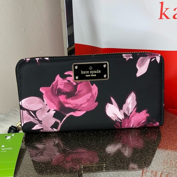 kate spade Handbags - Kate Spade Wilson rd rose symphony Neda Wallet
